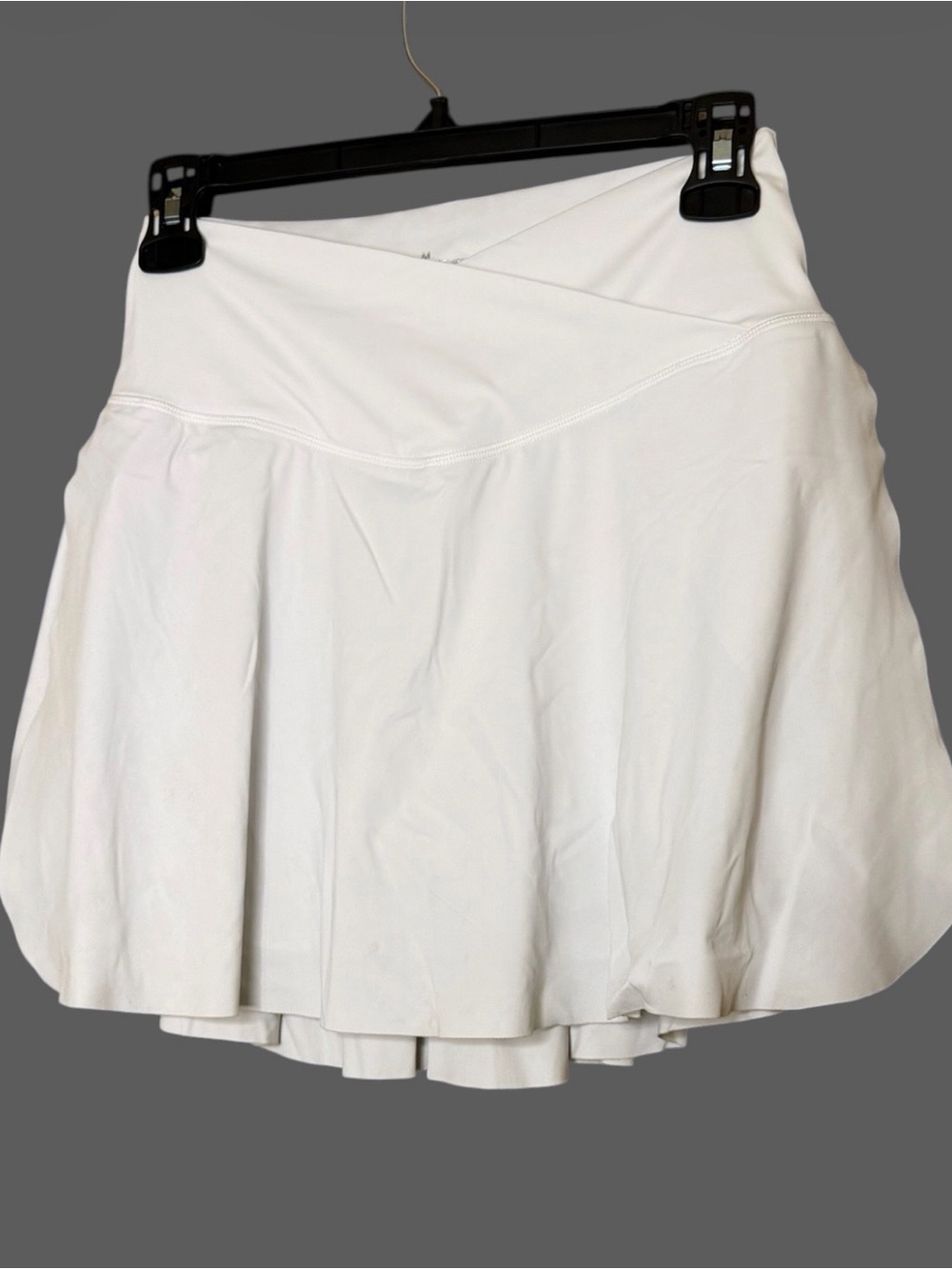 Athleta White athletic tennis golf skort with Crossover Waistband